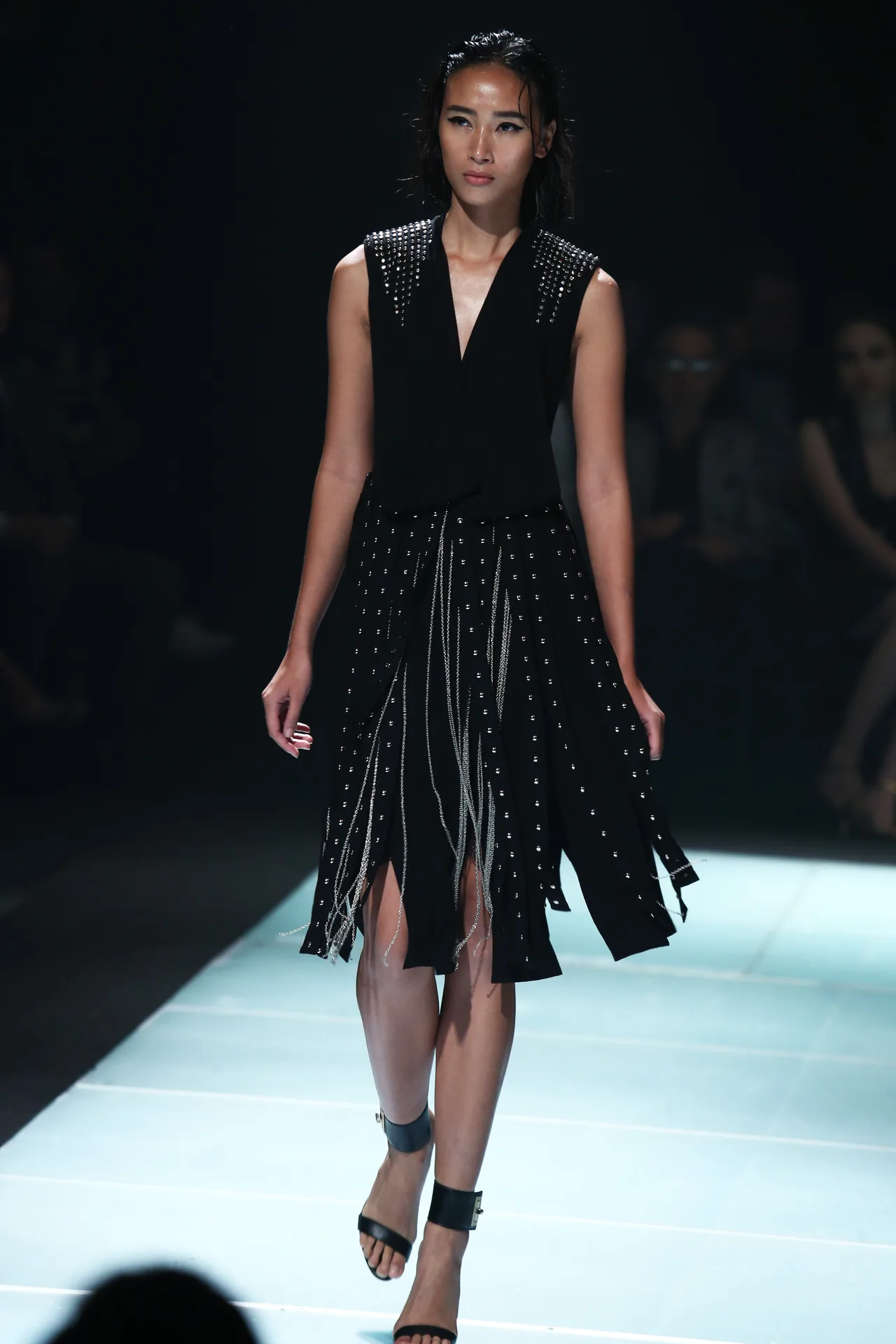 Le Thanh Hoa ELLE Show 05