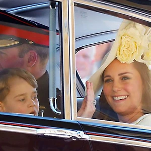 Công nương Kate Middleton diện lại thiết kế cũ trong ngày cưới hoàng tử Harry
