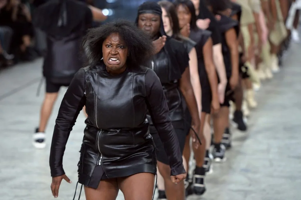thời trang mùa Xuân Rick Owens thời trang mùa Xuân Rick Owens