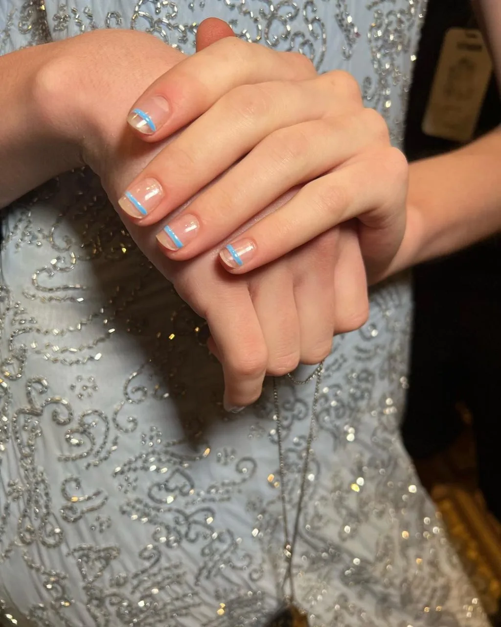 Phong cách móng tay đơn giản. Phong cách móng tay đơn giản buổi trình diễn Xuân Hè của Staud New York Fashion Week