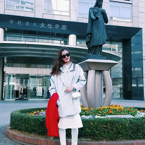Hương Ly đại diện Việt Nam trình diễn tại show thời trang Nhật Bản