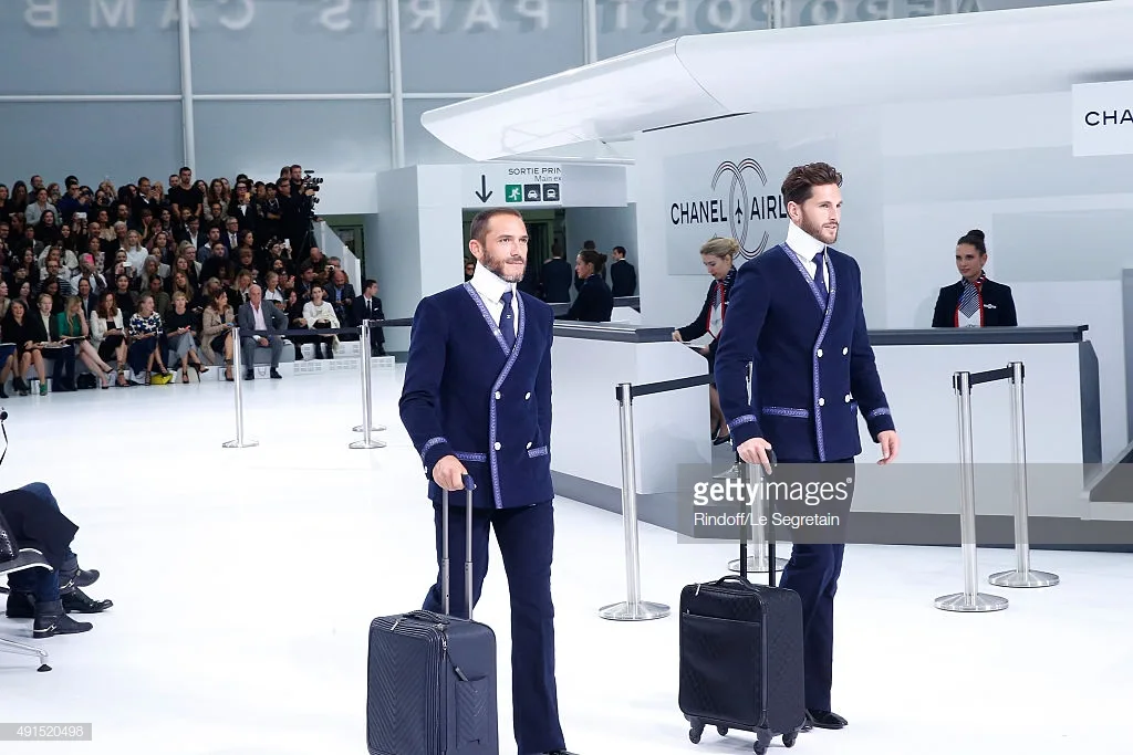 bộ sưu tập thời trang của bạn NTK Karl Lagerfeld 6