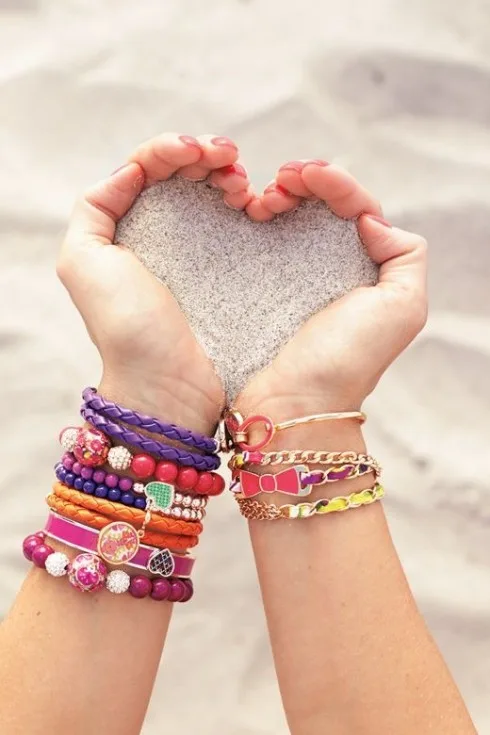 hãy hỏi trái tim bạn, thật lòng nó muốn nắm chặt điều gì nhất.