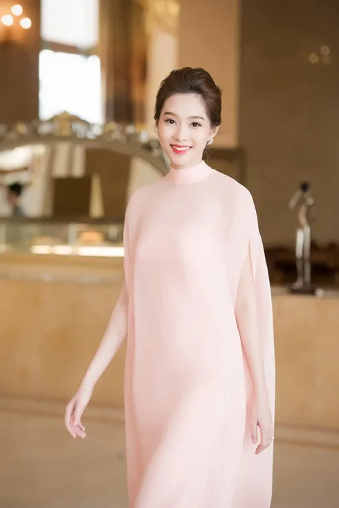Phong cach thoi trang Dang Thu Thao 19
