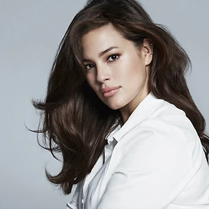 Ashley Graham gợi ý mẹo thời trang cho người béo