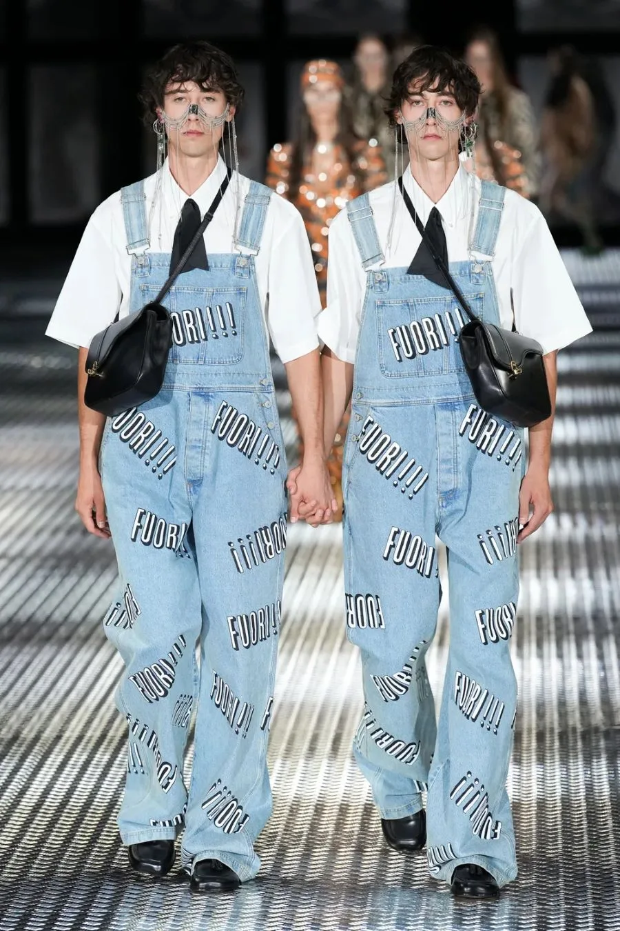 Gucci xuân hè 2023 look 32