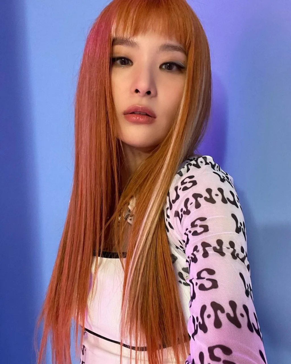 SEULGI (RED VELVET) VÀ MÀU TÓC nhuộm CAM THỜI THƯỢNG SEULGI (RED VELVET) VÀ MÀU TÓC nhuộm CAM THỜI THƯỢNG