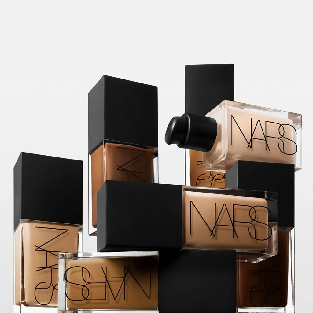 Kem nền thế hệ mới NARS LIGHT REFLECTING FOUNDATION. Kem nền thế hệ mới NARS LIGHT REFLECTING FOUNDATION.