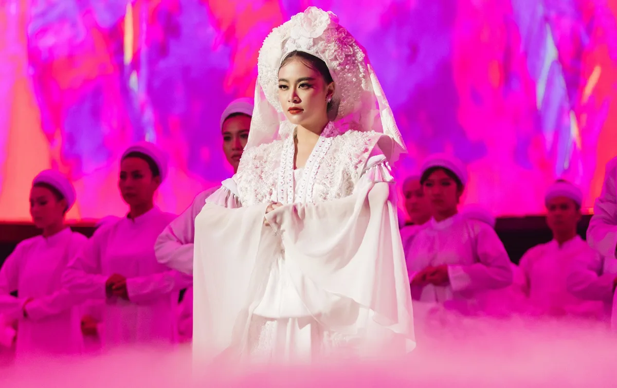 ELLE STYLE AWARDS 2019 - ca sĩ Hoàng Thùy Linh 001