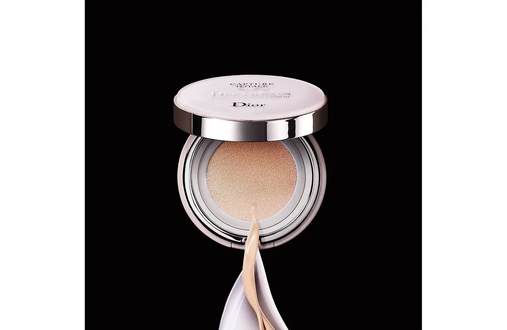 Dior Cushion