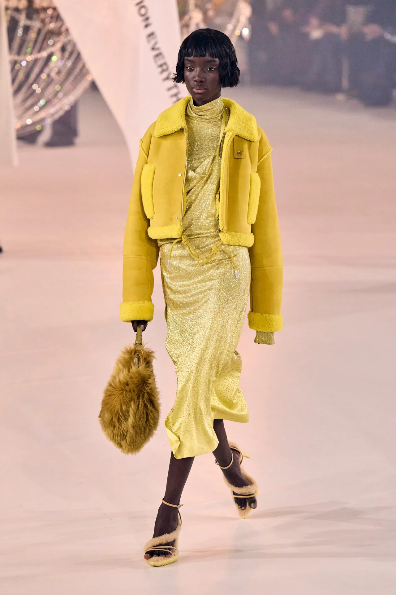 Off-White Thu Đông 2022 look 28