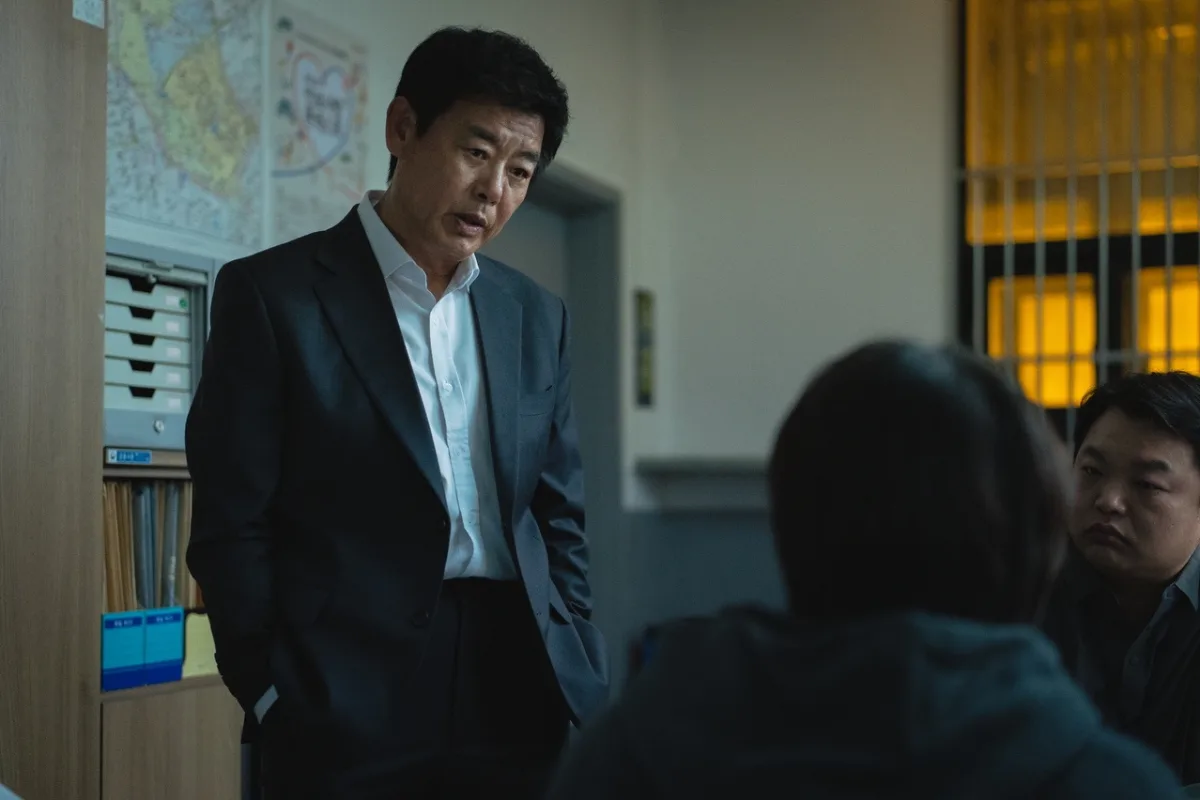 Sung Dong Il trong vai Park Han Joon