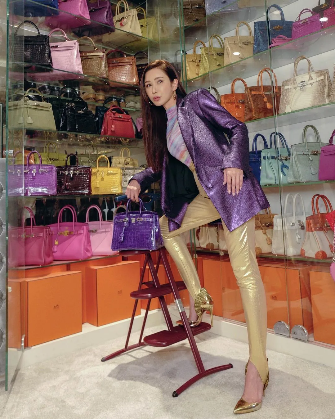 tủ kính để túi xách của Jamie Chua