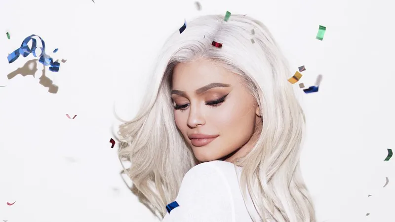 kylie jenner kylie cosmetics công nghiệp làm đẹp hiện đại ft800 kylie jenner kylie cosmetics công nghiệp làm đẹp hiện đại ft800
