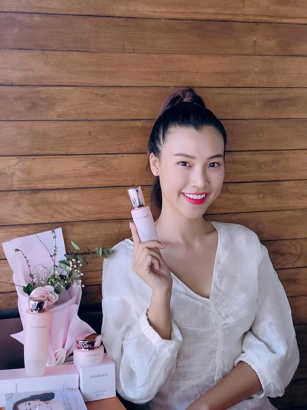 Nàng thơ Song Hye Kyo và loạt sao Việt chia sẻ bí quyết giữ gìn nhan sắc đến bất chấp thời gian với bộ dưỡng da Sulwhasoo 3
