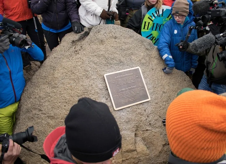 Sông băng Iceland tan chảy