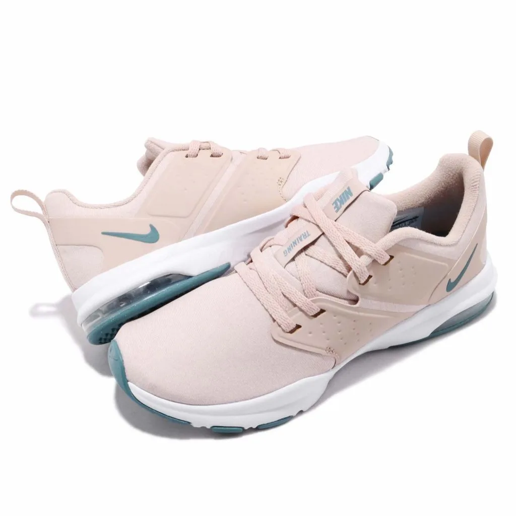 ELLE Women in socitey trang phục thể thao nike 2