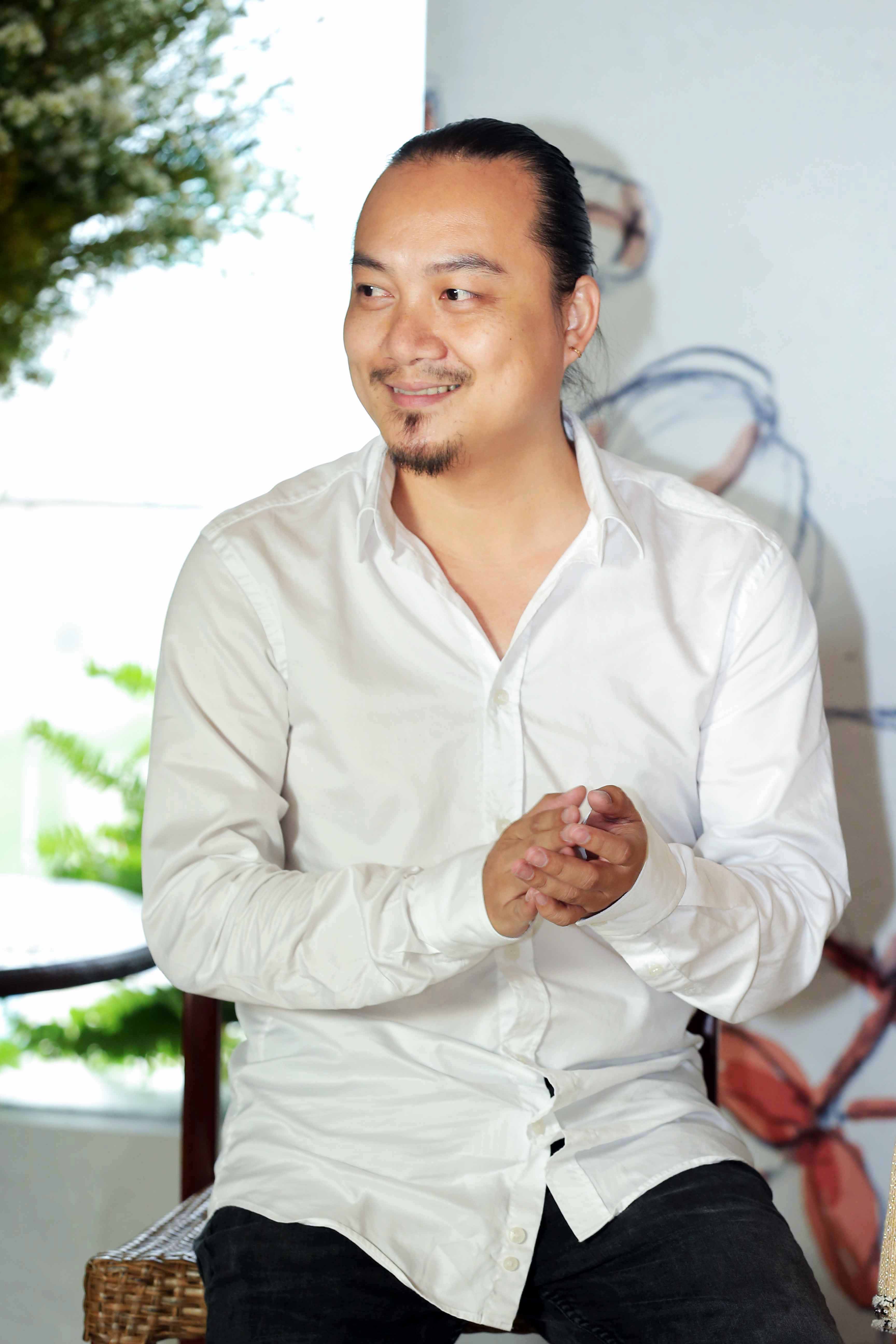 Đạo diễn Cao Trung Hiếu: “Làm gì mà thấy bền vững và nhắm đi được đường dài thì hẵng làm!” Đạo diễn Cao Trung Hiếu: “Làm gì mà thấy bền vững và nhắm đi được đường dài thì hẵng làm!”