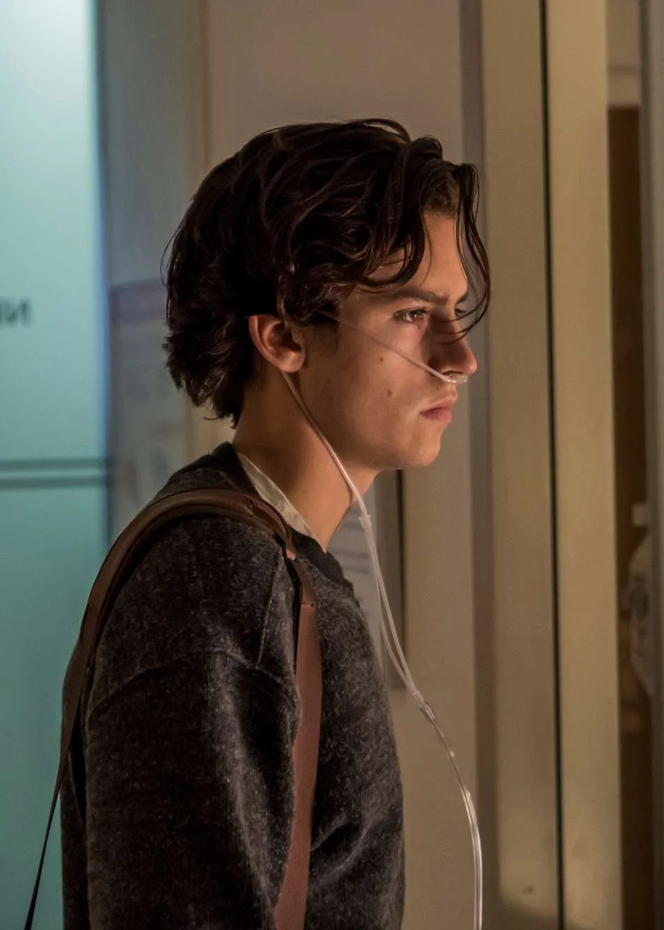 Cole Sprouse trong phim Năm Bước Để Yêu 4