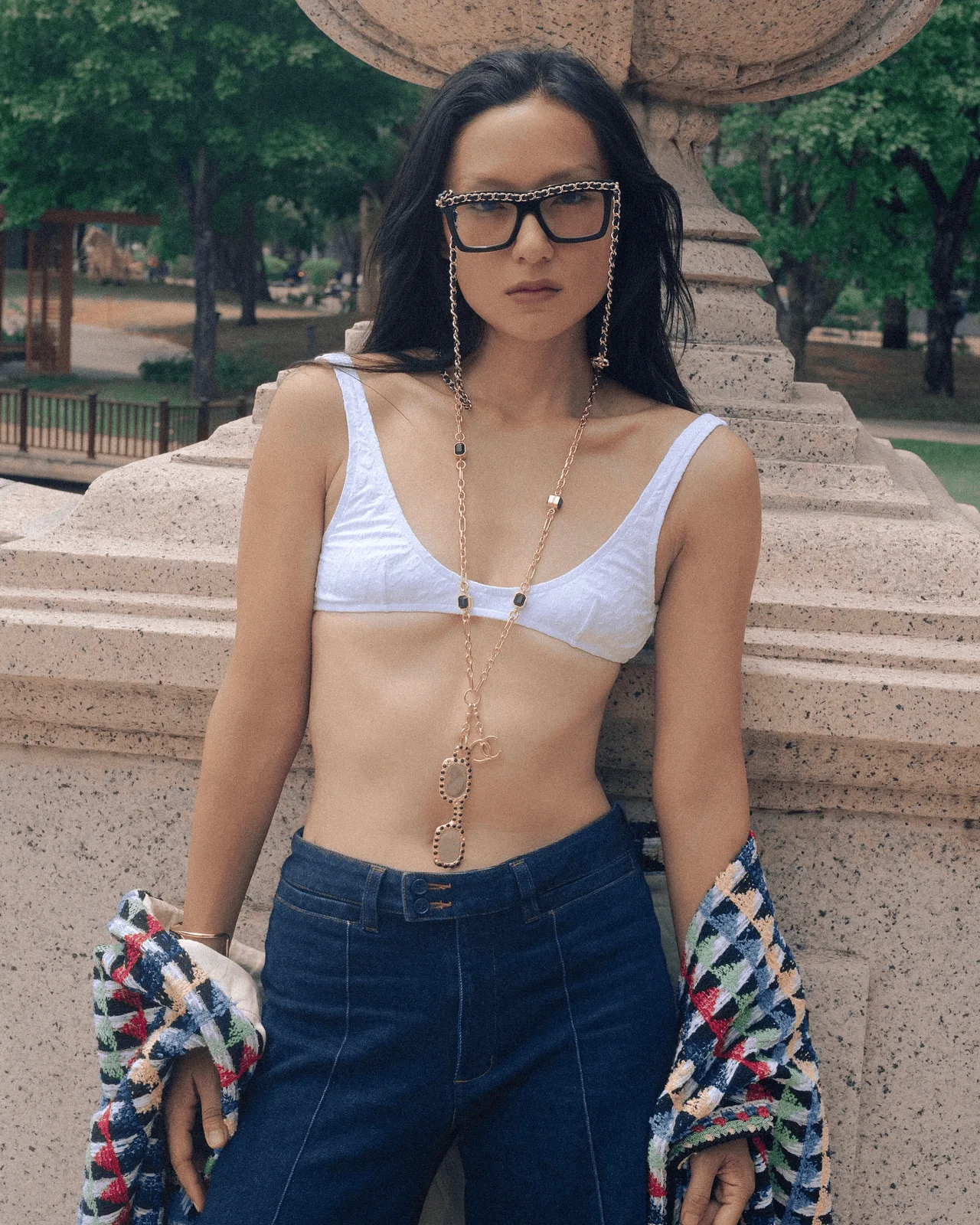bra Hồ Thu Anh