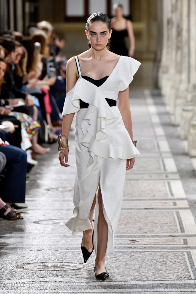 Proenza Schouler ấn tượng tại Paris Haute Couture