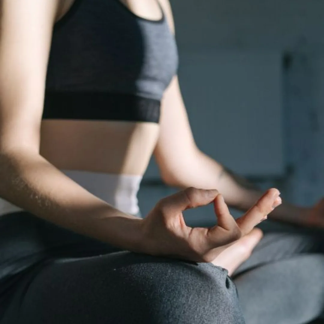 Yoga giúp duy trì tuần hoàn trong giai đoạn chu kỳ nội tiết tố