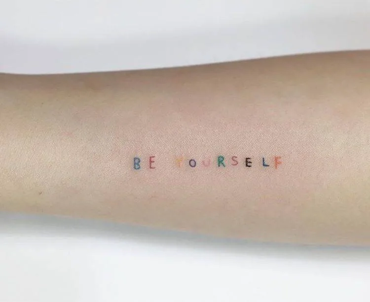hình xăm hãy là chính mình be yourself hình xăm hãy là chính mình be yourself