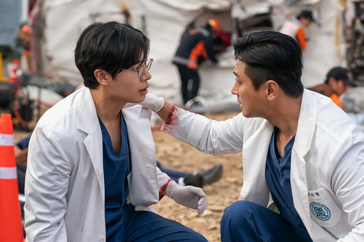 The Trauma Code: Heroes On Call là cú nổ của Netflix vào đầu năm 2025.