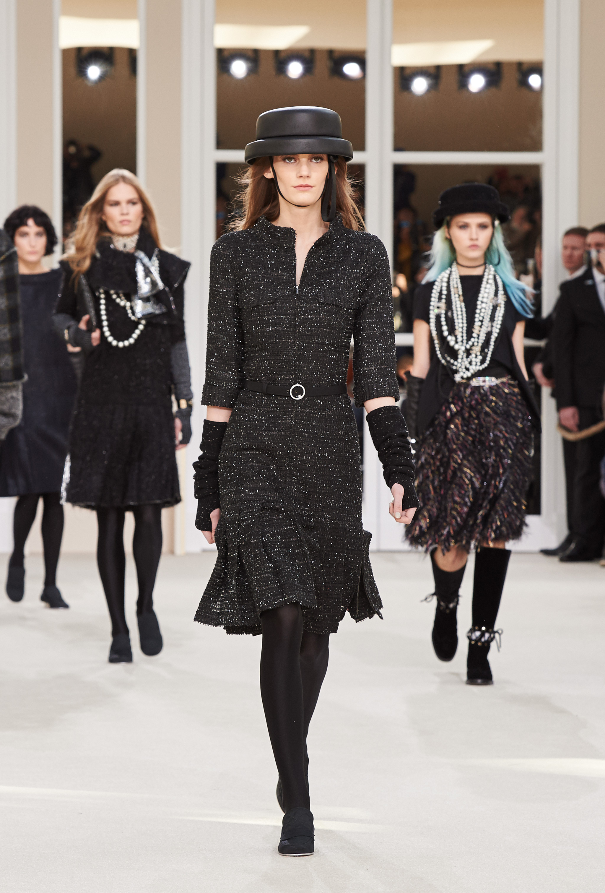 Bộ sưu tập Chanel Thu Đông 2016 ELLE VIETNAM