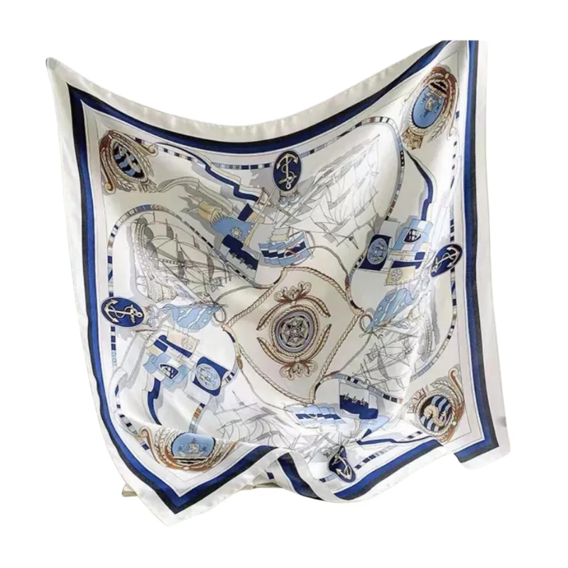 Khăn Lụa Vuông 110x110cm Phong Cách Vintage.png