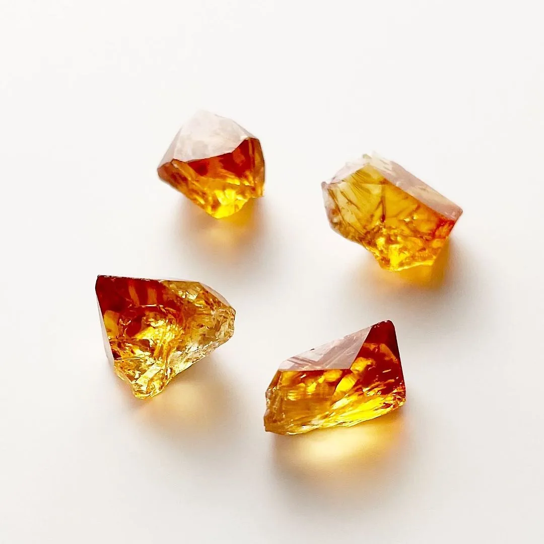 bán quý citrine
