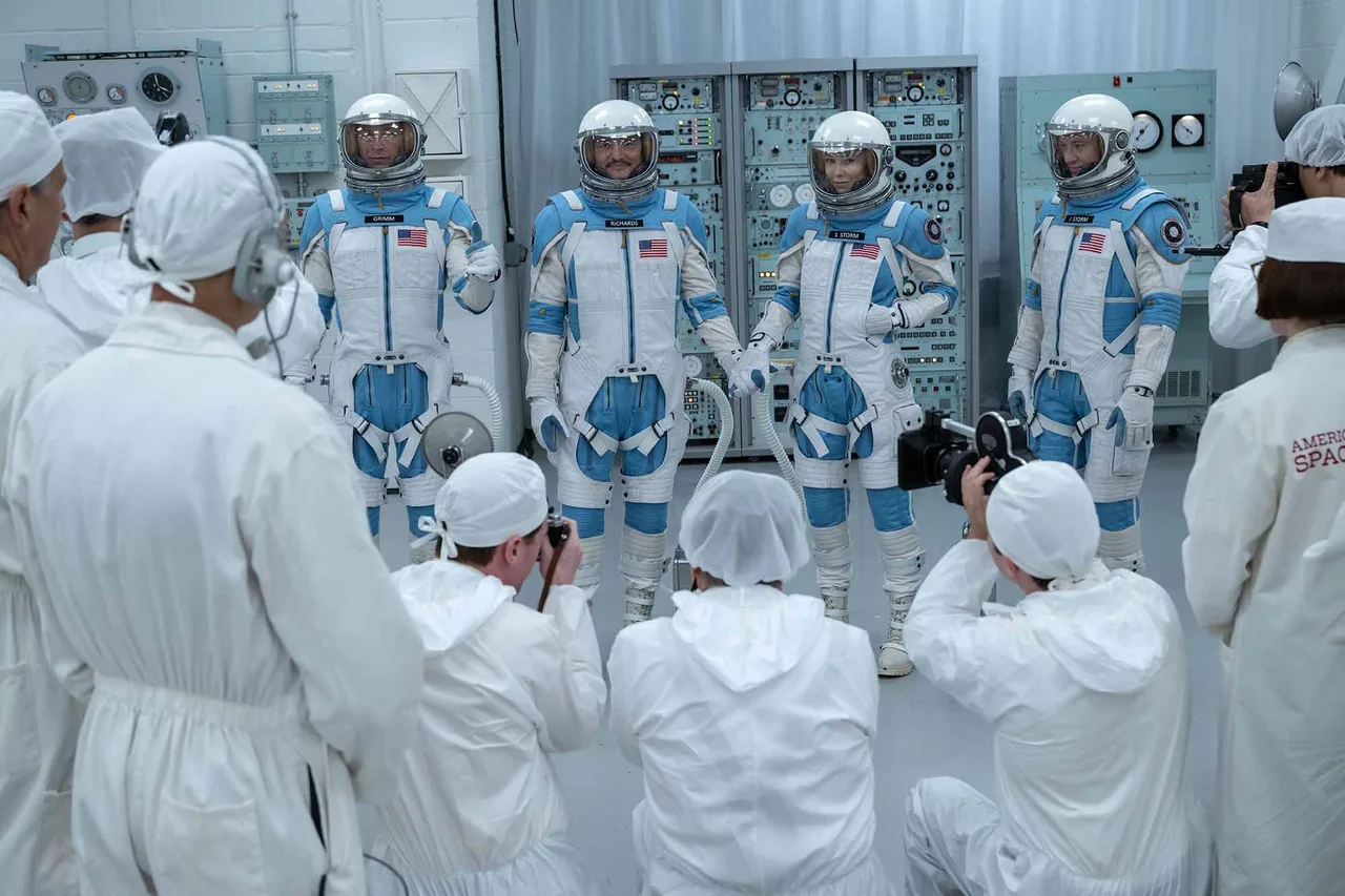 Một tai nạn xảy ra khiến cấu trúc gene của bốn phi hành gia bị biến đổi vĩnh viễn trong fantastic four first steps