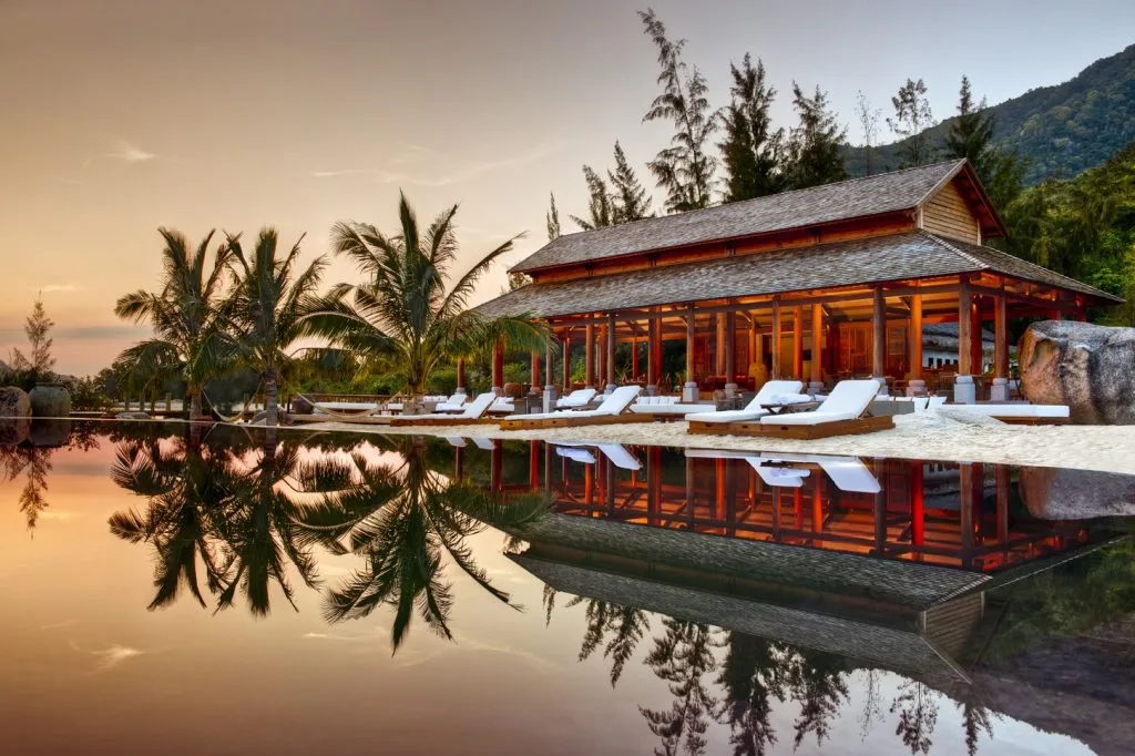 (8) L_Alyana_Ninh_Van_Bay_Restaurant
