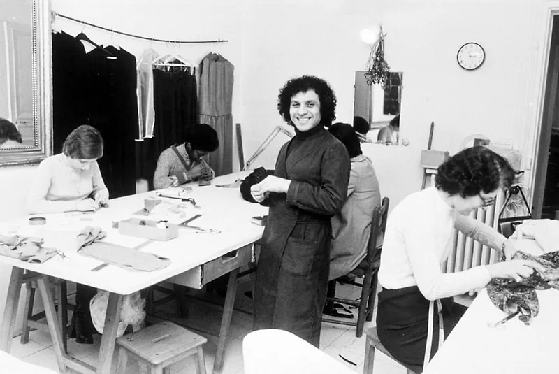 NTK quá cố Azzedine Alaia - "Ông vua đầm bó sát" và 12 dấu mốc lớn trong sự nghiệp NTK quá cố Azzedine Alaia - "Ông vua đầm bó sát" và 12 dấu mốc lớn trong sự nghiệp