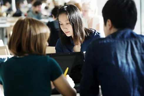 Môi trường học tập tại Thụy Điển tạo nhiều điều kiện cho học sinh phát triển.