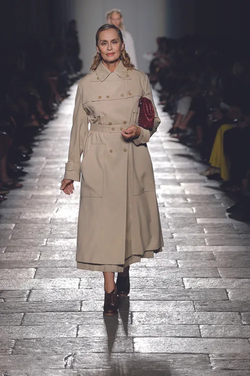 Bottega Veneta - The Lauren 1980 - elle vietnam 5