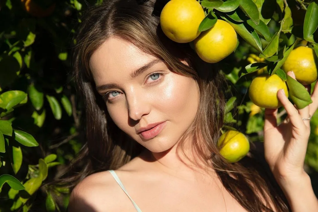 miranda kerr trái cây miranda kerr trái cây