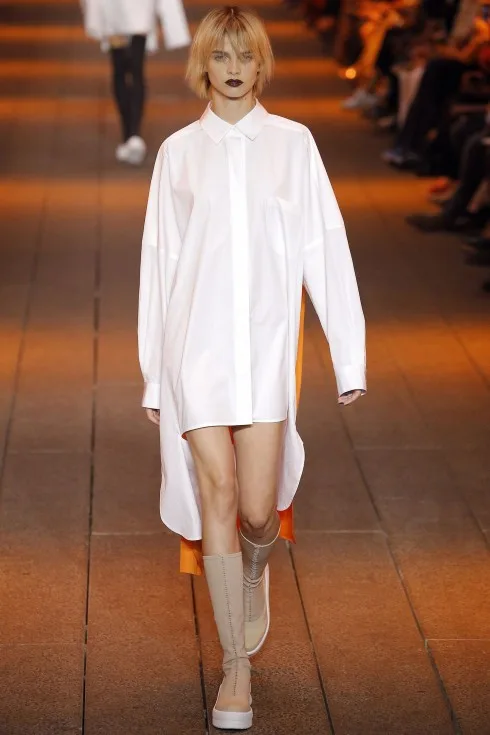 Váy shirt dress hi-low phóng khoáng từ DKNY