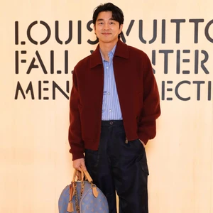 Các quý ông hiện đại quy tụ tại hàng ghế đầu Louis Vuitton Nam Thu-Đông 2026