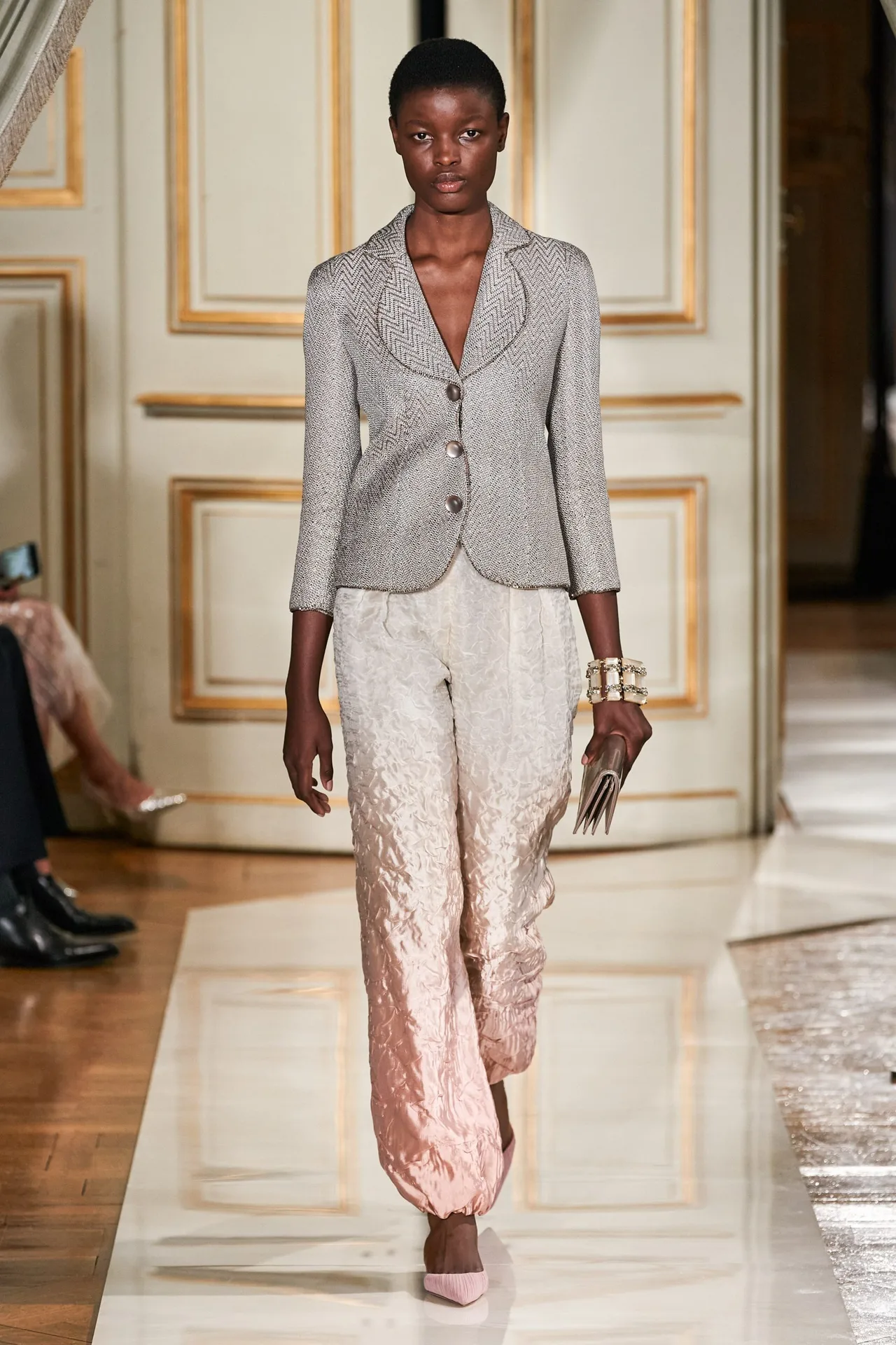 HC Look 13