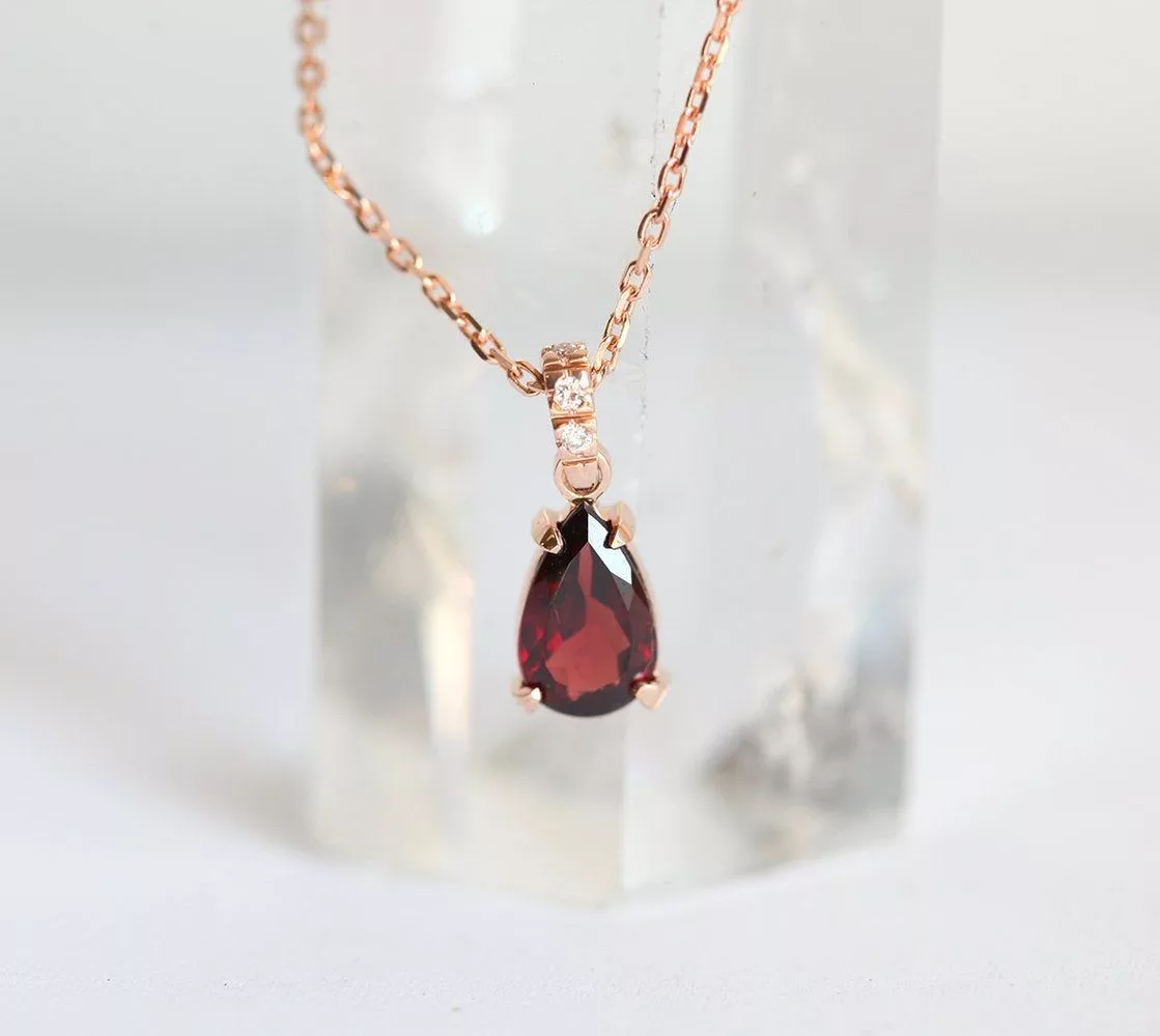 đá garnet phụ kiện phong thủy