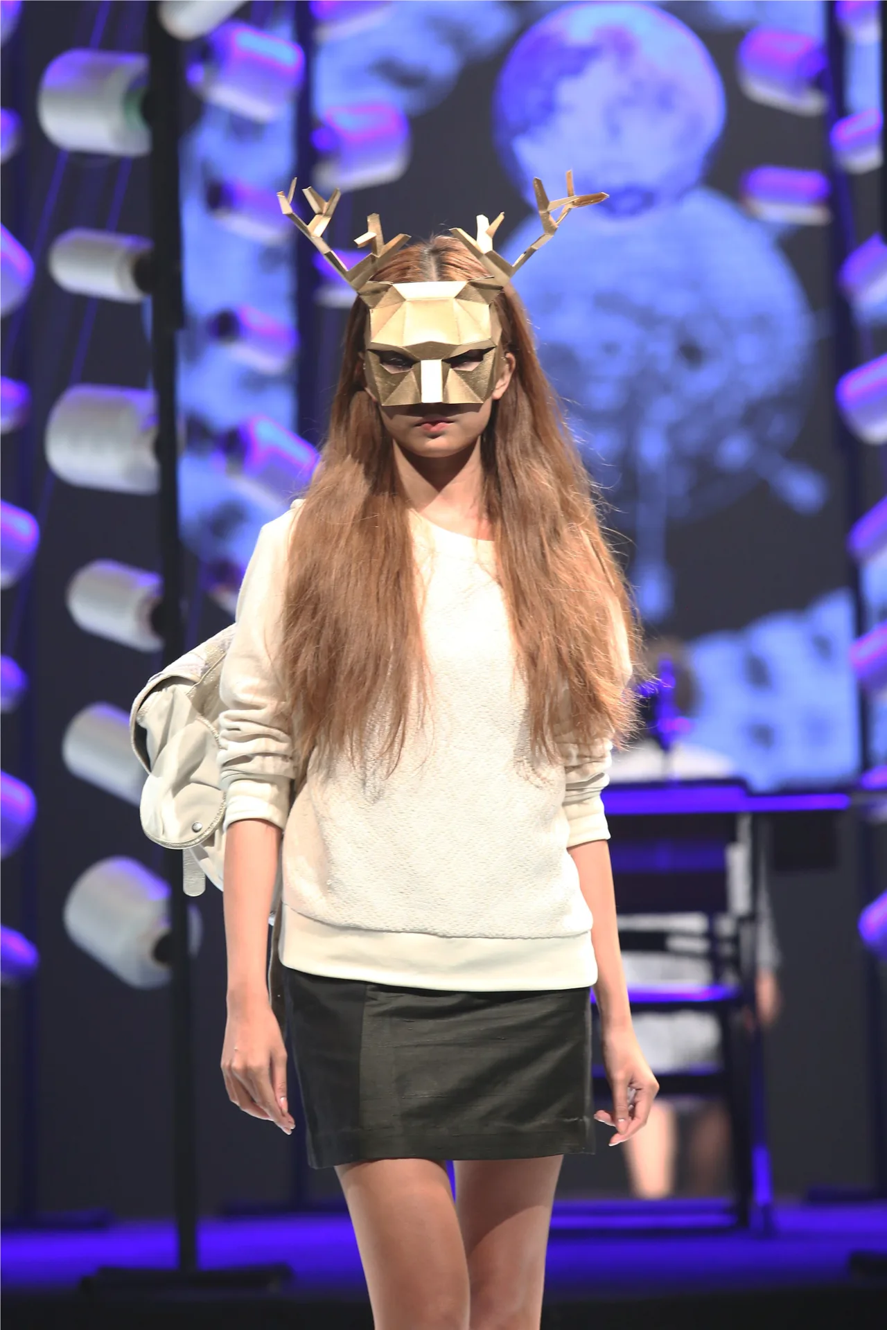 Linda Mai Phung ELLE Show 07