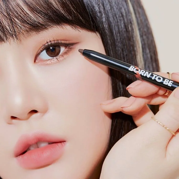 Trang điểm mắt dự tiệc phong cách Hàn Quốc Trang điểm mắt dự tiệc phong cách Hàn Quốc