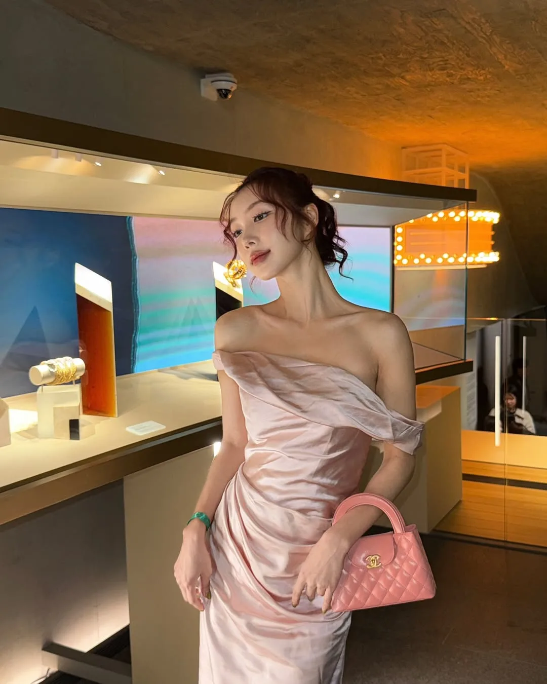 đầm prom dài hồng