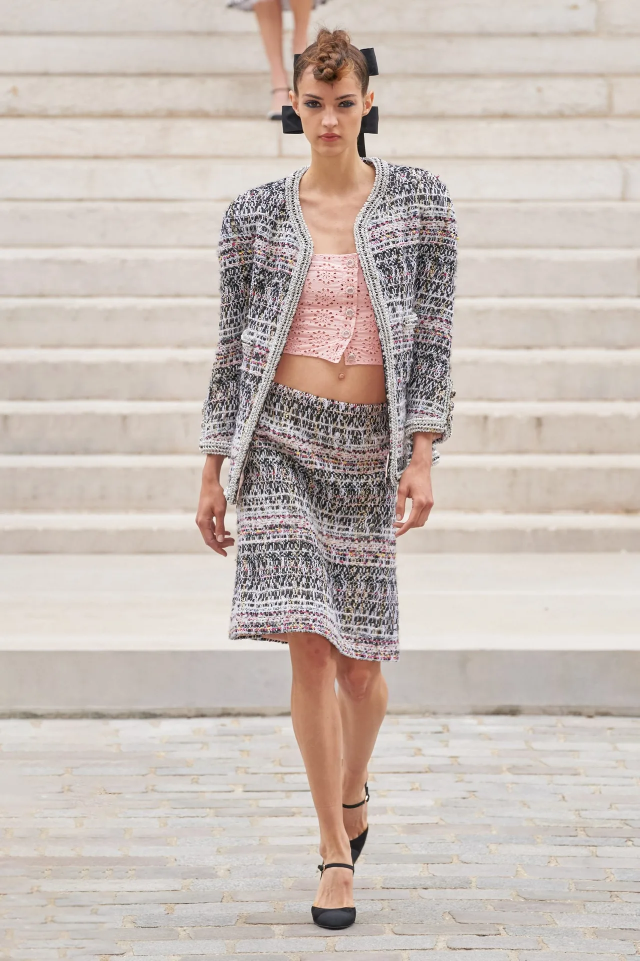 áo tweed chanel haute couture thu đông 2021