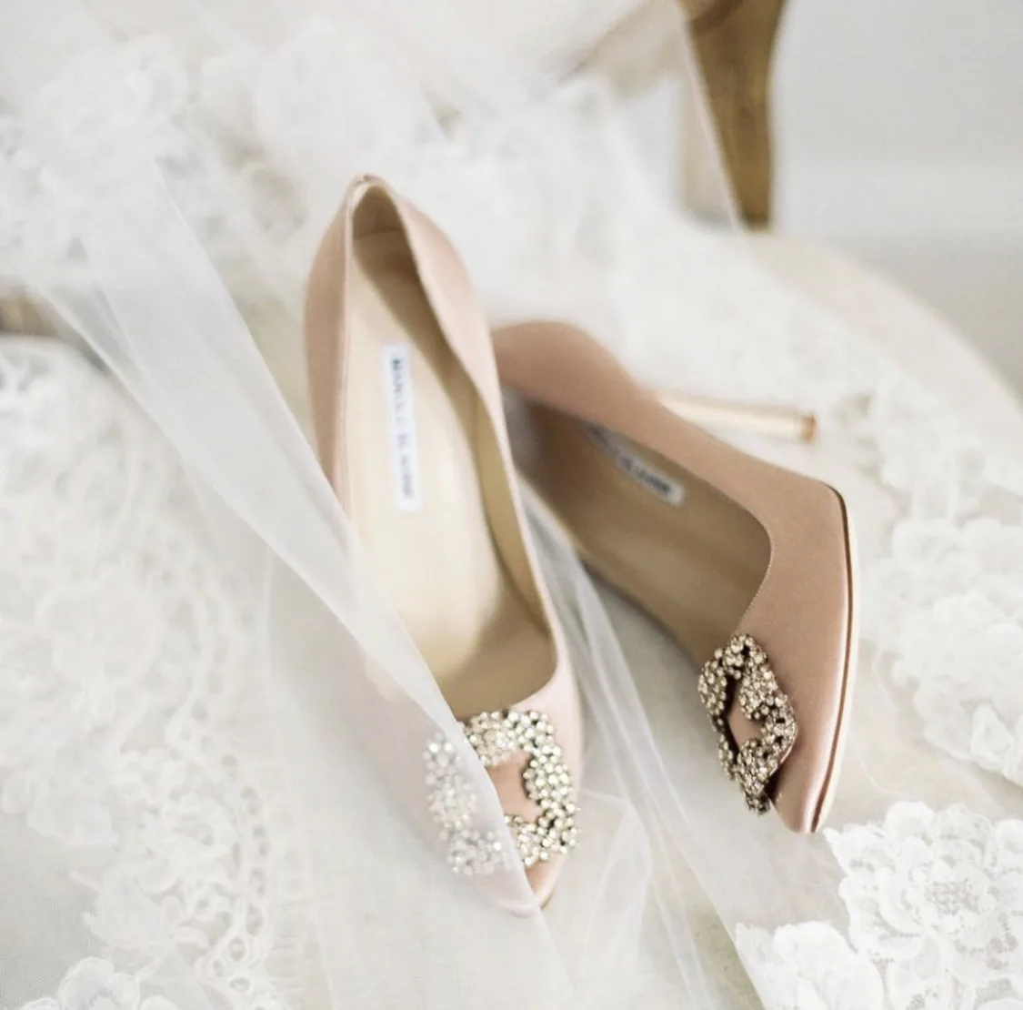 Manolo Blahnik Hangisi in beige bridal heels with white veil Manolo Blahnik Hangisi in beige bridal heels with white veil