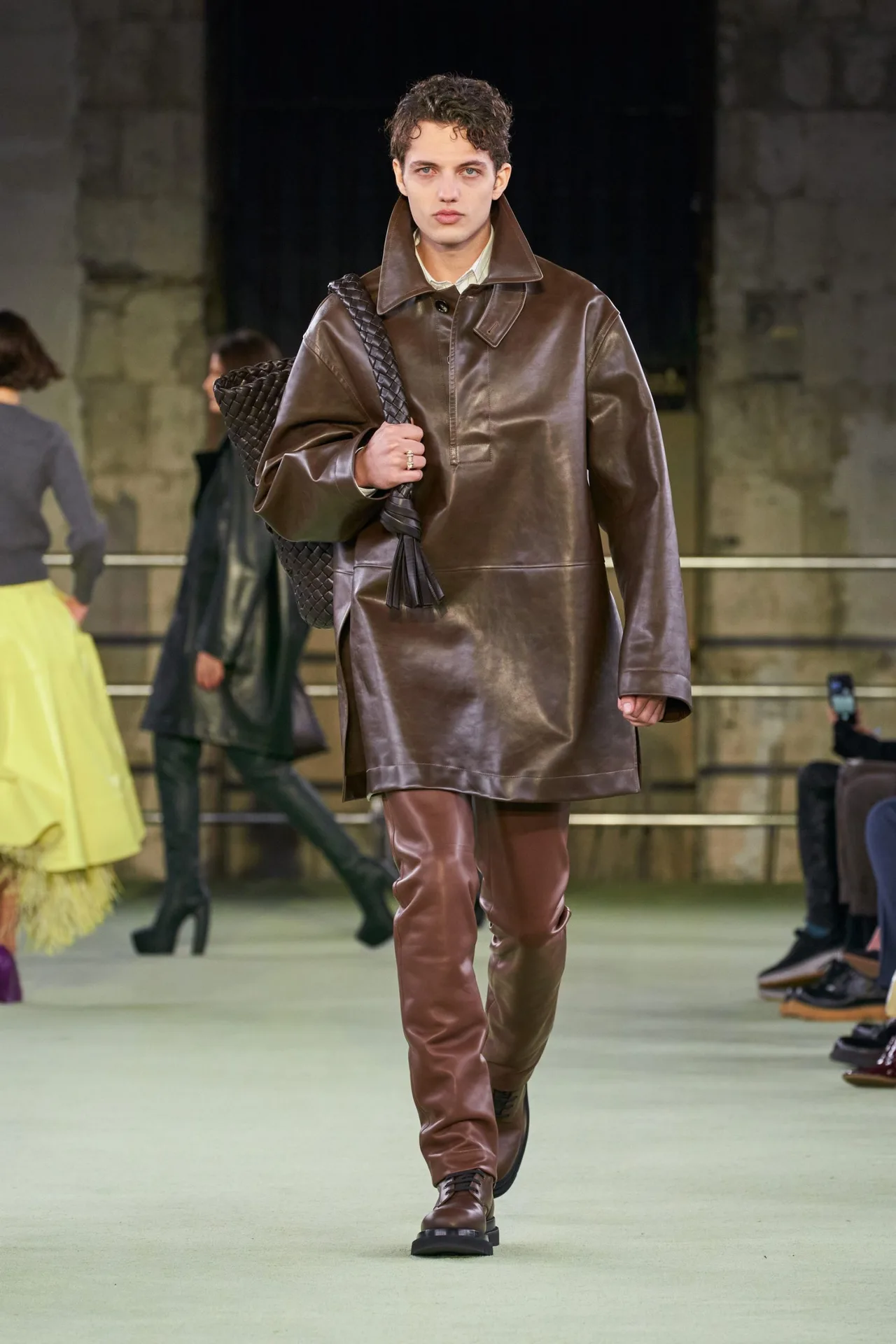 bottega veneta thu đông 2022 look 33