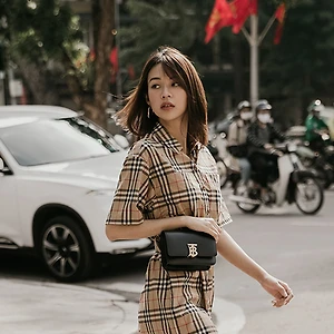 phí phương anh mặc đẹp mùa thu