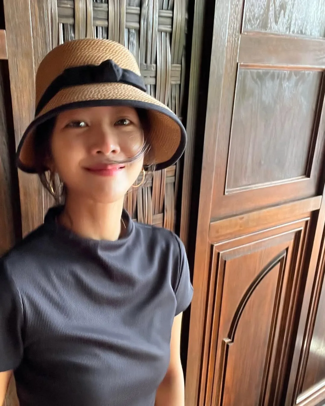 thời trang ngoài đời của Jo Bo Ah