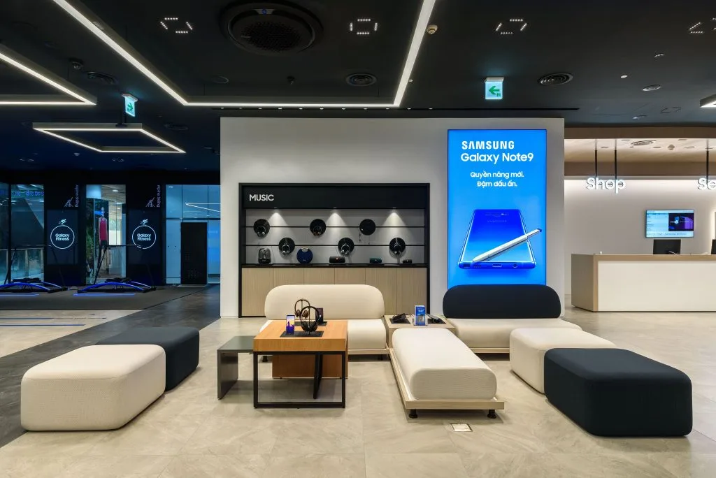 Samsung Showcase